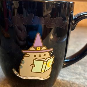 Pusheen Halloween mug